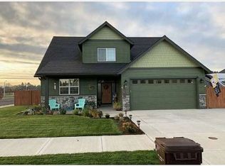 1963 SE 11th Ave, Canby, OR 97013