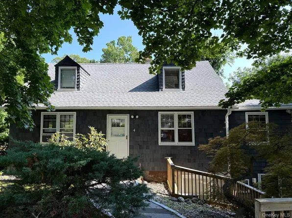 4 W Livingston Street, Valhalla, NY 10595