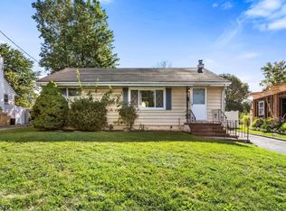 20 Clauss Rd, Clark, NJ 07066