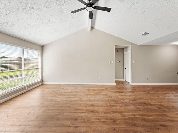 4th image of 2327 Rittenmore Dr