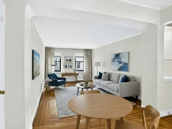 349 E 49th St APT 4F, New York, NY 10017