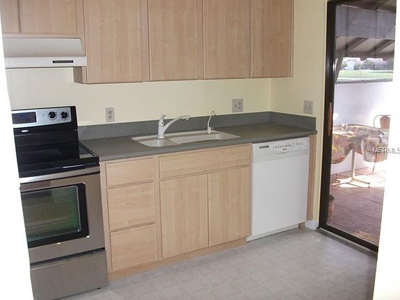3rd image of 2557 Glebe Farm Close #I-4