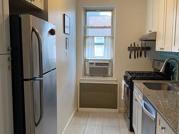 5th image of 39-30 52nd St APT 6G