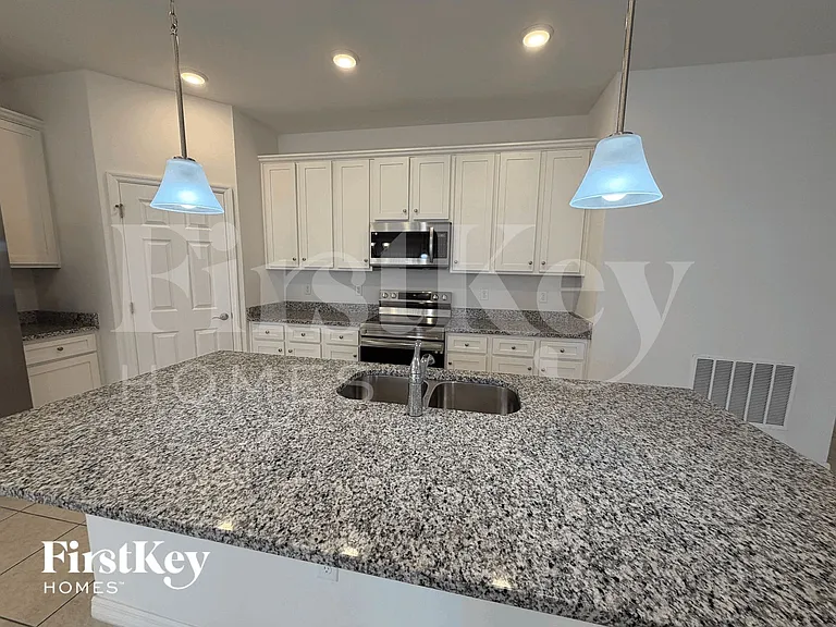 213 Autumn Ridge Rd — Photo 6