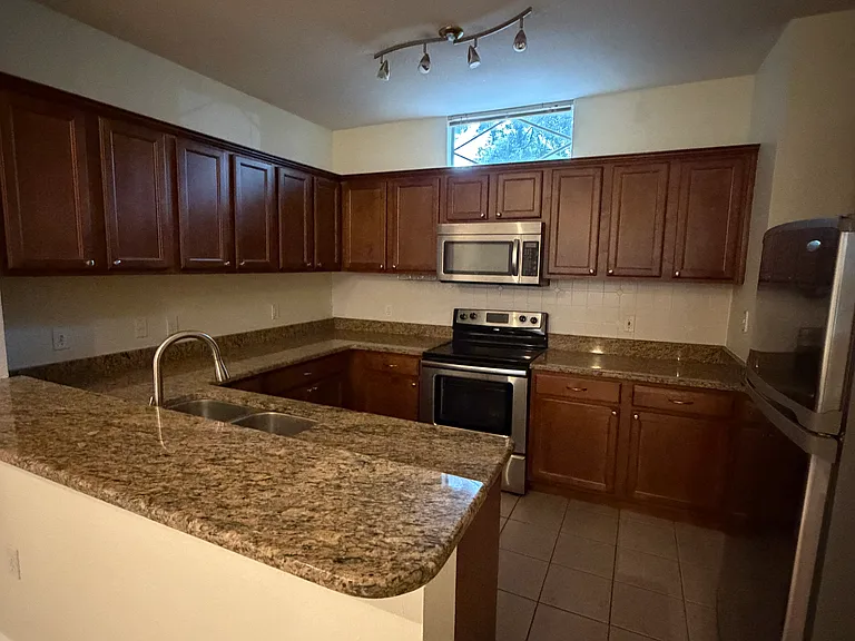 2109 Shadow View Cir — Photo 9