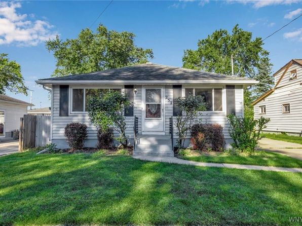 252 Hyland Ave