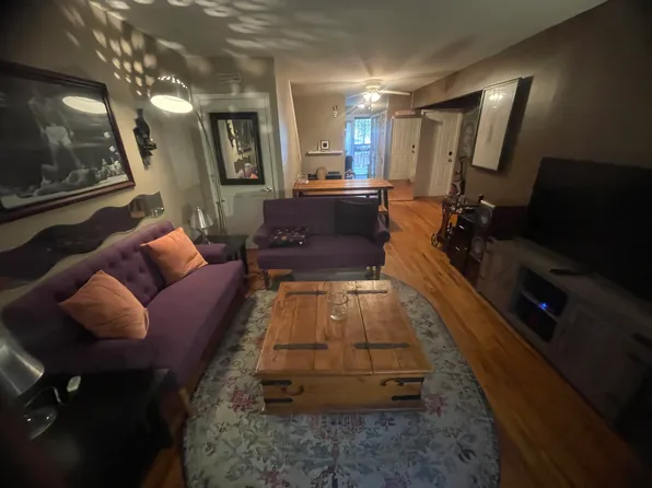 841 Courtlandt Avenue image 3 of 10