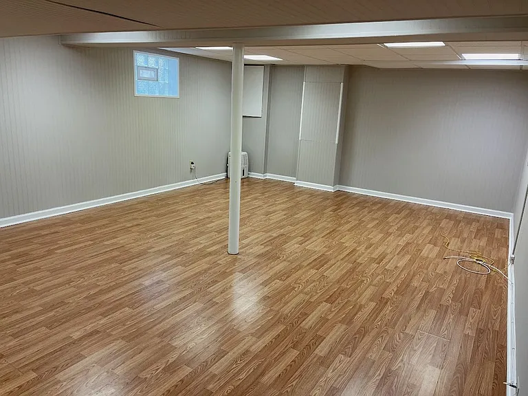 115 Whitmoor Ter — Photo 12