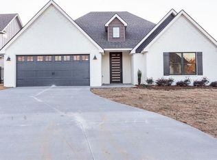 9806 Willowbrook Loop, Fort Smith, AR 72908