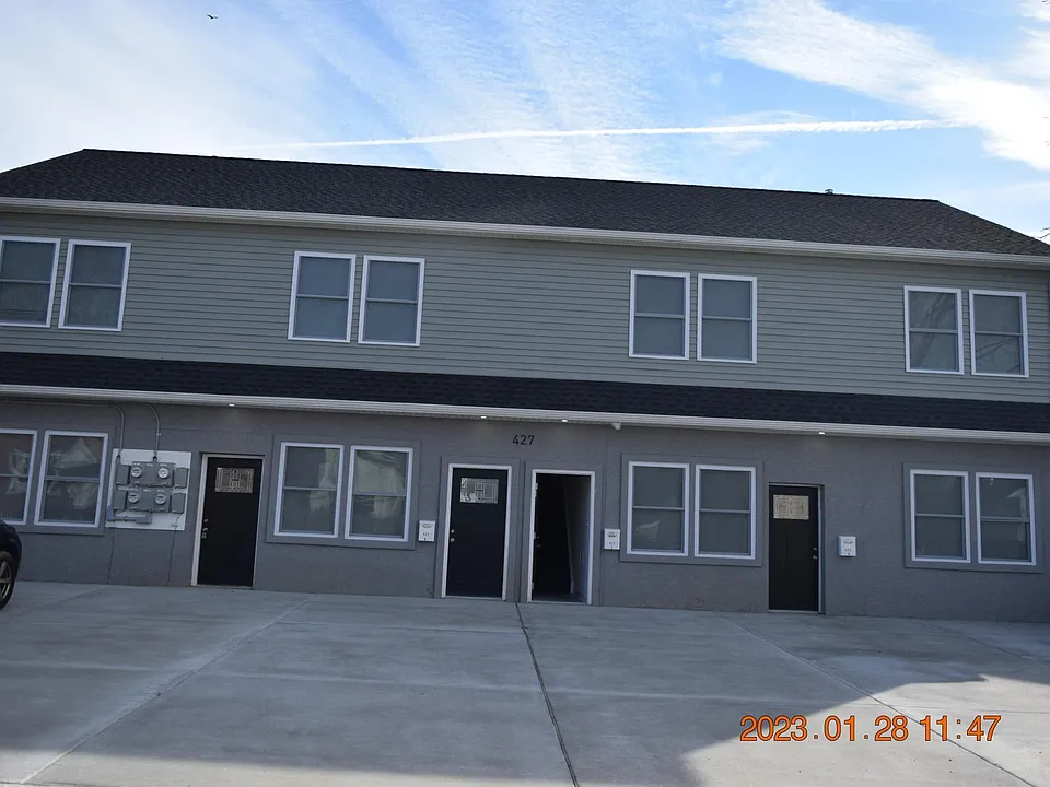 427 Salem Ave #A