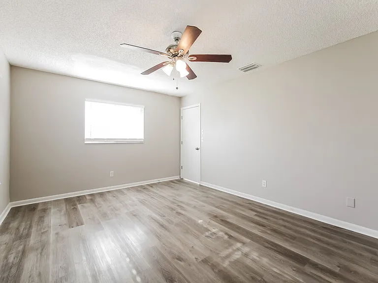 4336 Country Club Blvd — Photo 10