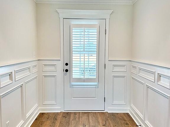 3rd image of 4509 Samuel Way