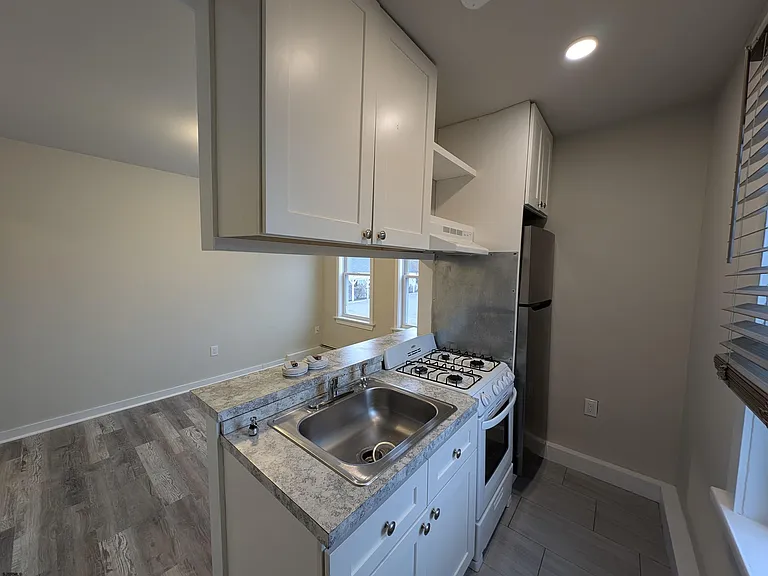 46 N Connecticut Ave — Photo 11