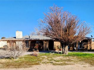 13383 Tutelo Rd, Apple Valley, CA 92308