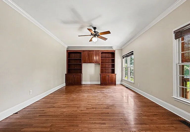 10403 Persimmon Creek Dr — Photo 6