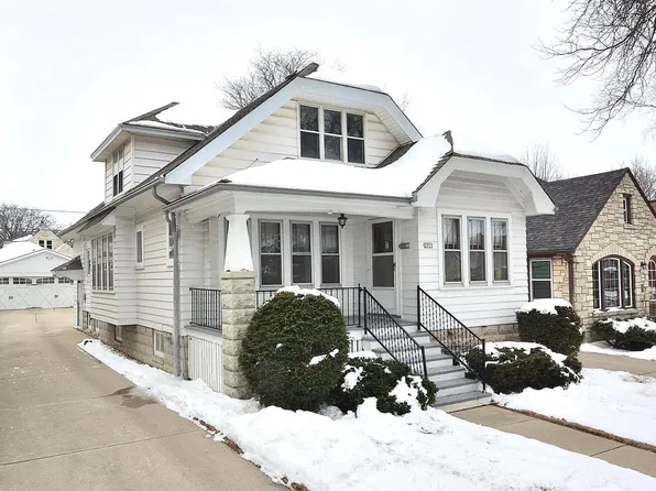 2955 South 45th STREET, Milwaukee, WI 53219