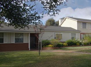 4641 Hampton Rd, La Canada Flintridge, CA 91011