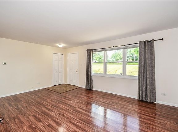5th image of 19110 Pine Dr #19110