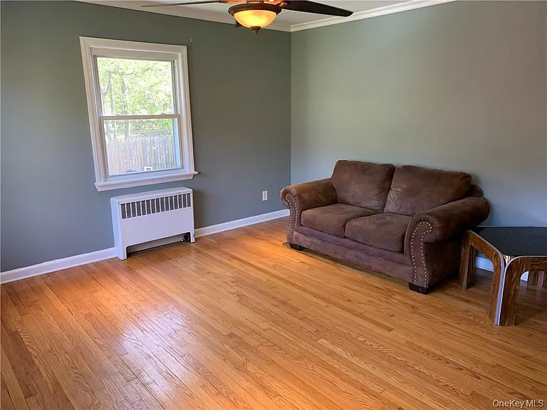 10 W Clarkstown Rd — Photo 11