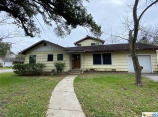1907 Warren Ave, Victoria, TX 77901