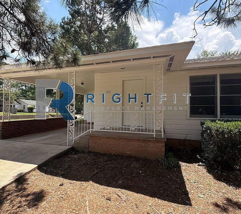 1st image of 1214 Mockingbird Ln