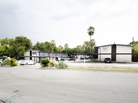 5th image of 902 Romeria Dr APT 113