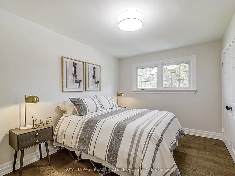 351 Strathcona Dr — Photo 33