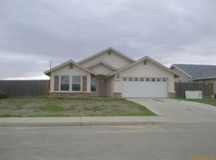 21339 Fresno St, Lost Hills, CA 93249