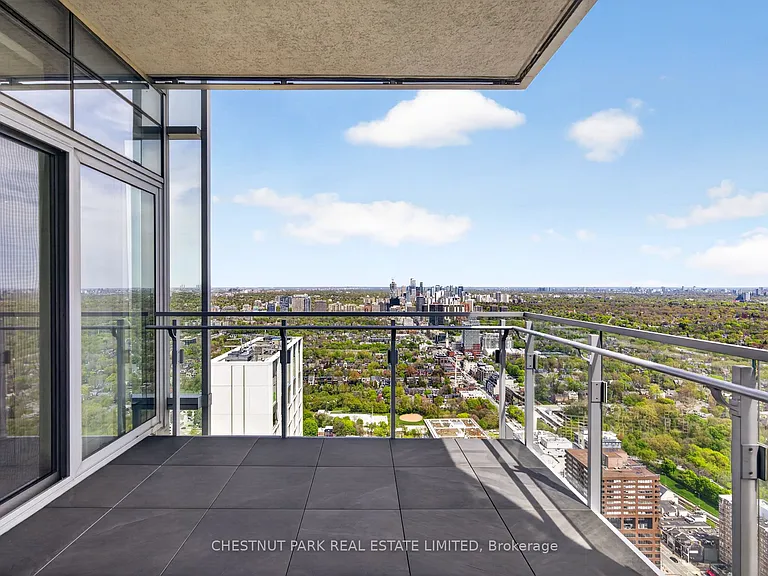 50 Yorkville Ave #4702 — Photo 13