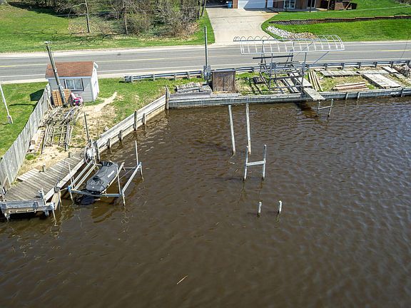 3rd image of 5221 W Monroe Rd