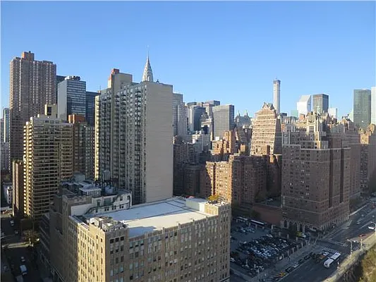 Rented by City Connections Realty | media 30