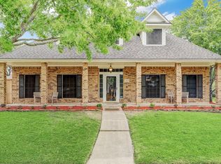 2502 Dixie Woods Dr, Pearland, TX 77581