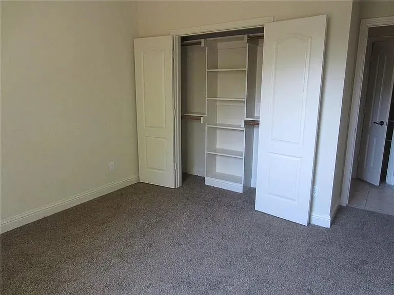 122 Seva Ct — Photo 16