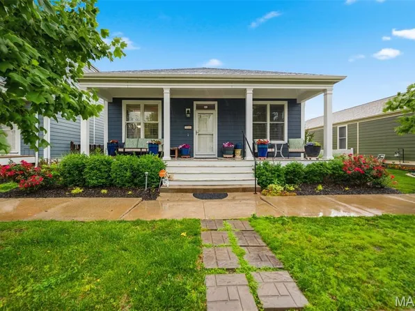 3308 Camp St, Saint Charles, MO 63301
