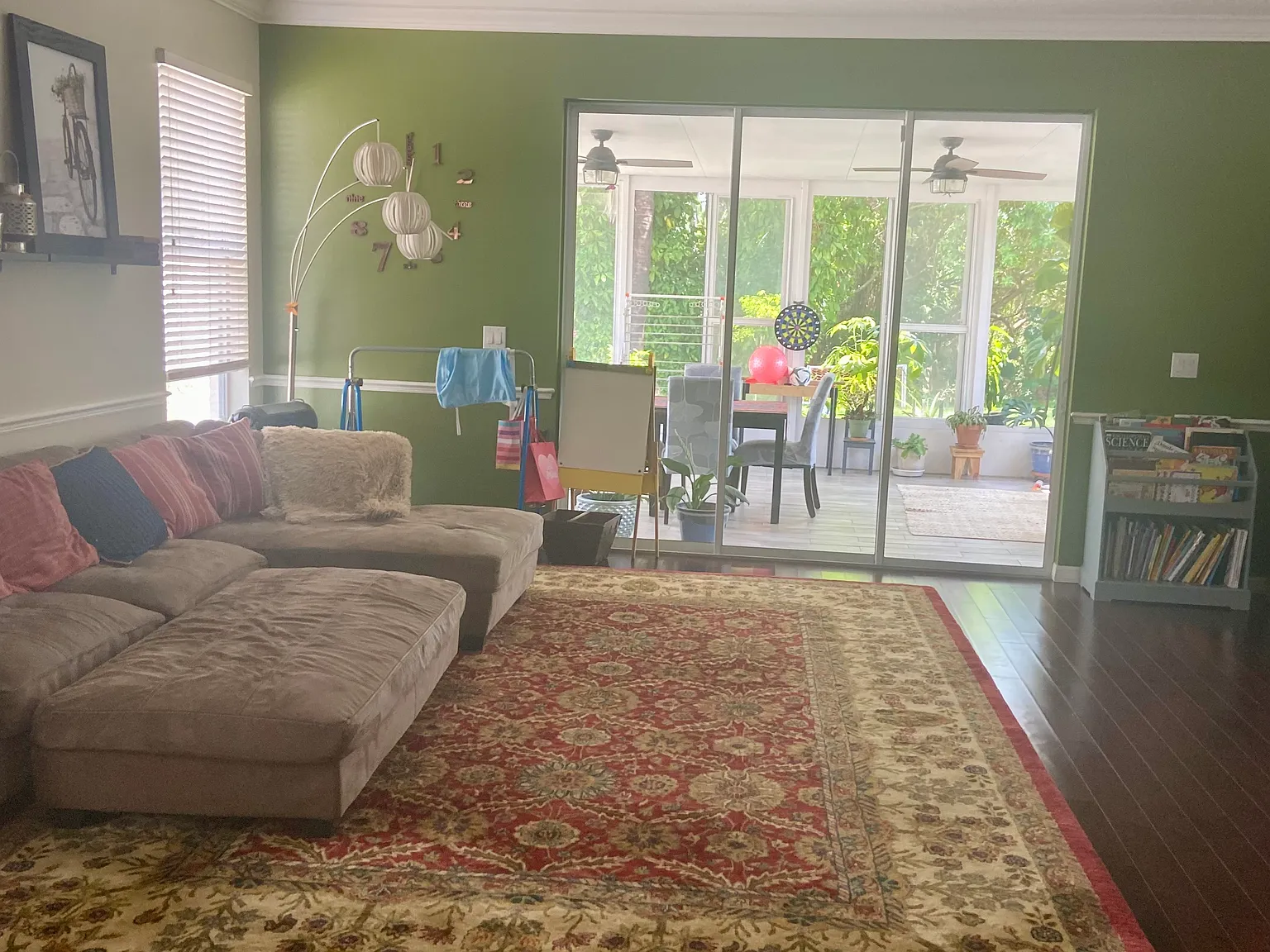 4 bed, 2589 sqft, $2,900 — Photo 3