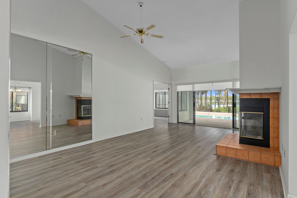 next background image