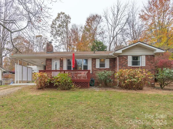 219 Northeast Ave, Swannanoa, NC 28778