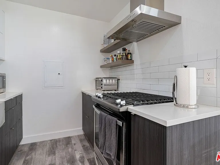 12735 Caswell Ave #4 — Photo 4