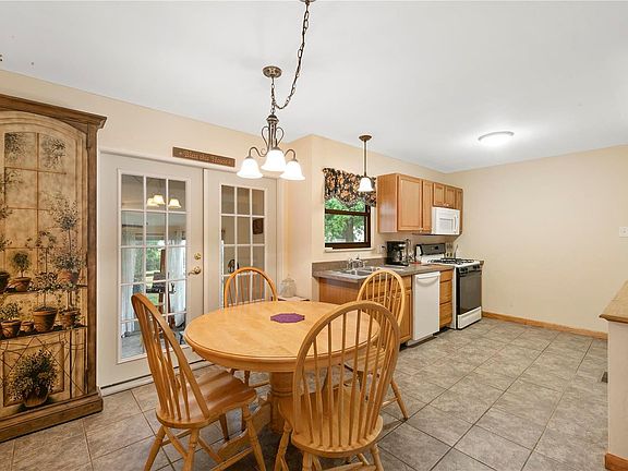 4th image of 558 Haventree Dr