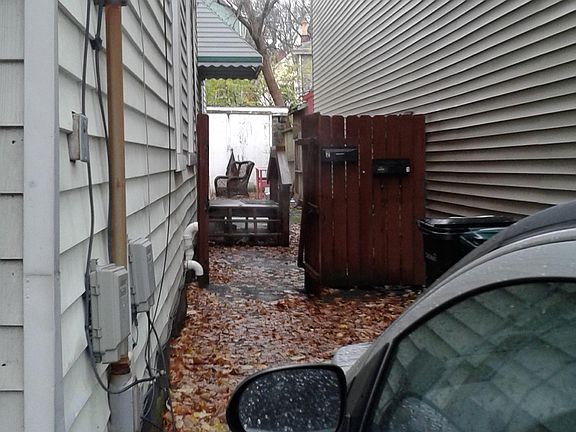 2nd image of 2314 Clifton Ave