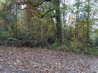 86 Log Rd, Ringgold, GA 30736