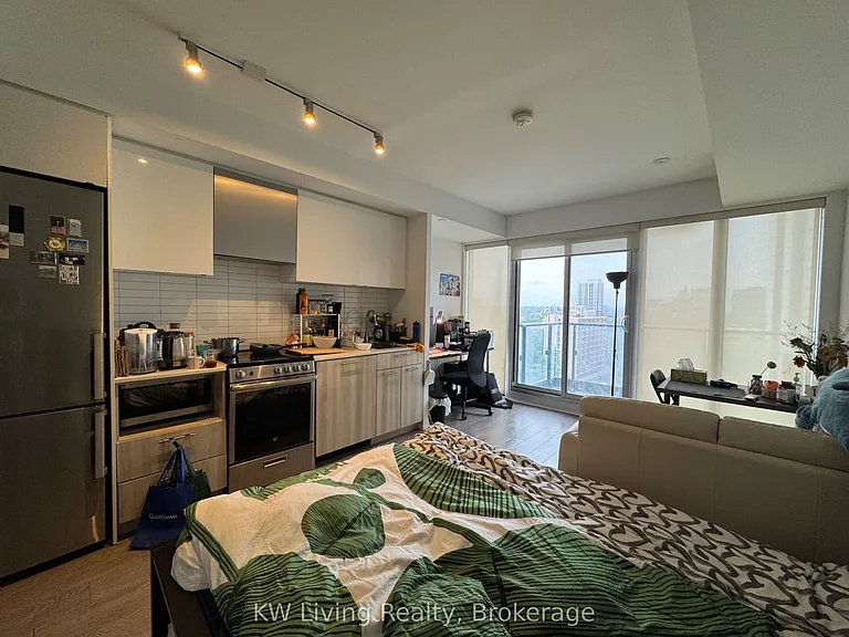 251 Jarvis St #1112 — Photo 6