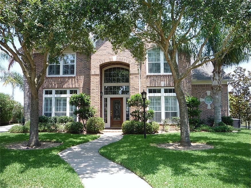1st image of 1067 Cayman Bend Ln