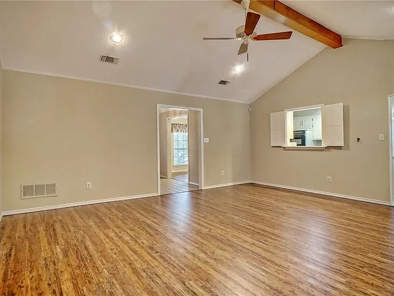 5705 Royal Club Dr — Photo 7