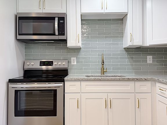 4th image of 17985 Three Notch Rd #6