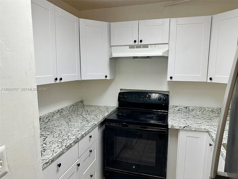 6820 W Flagler St #105 — Photo 2