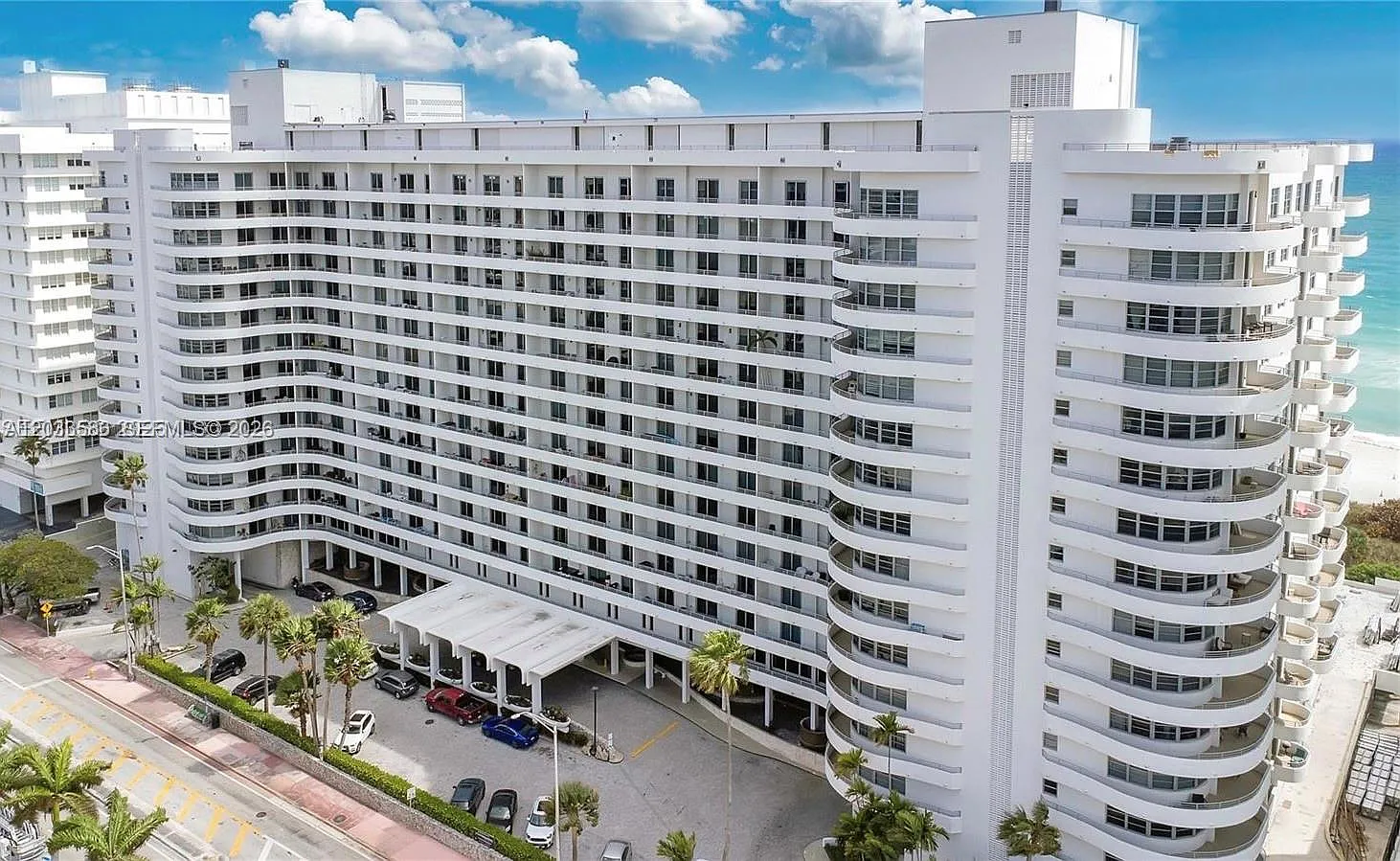 Oceanside Plaza Condo — Photo 1