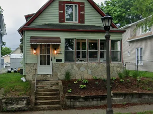 827 Juno Ave, Saint Paul, MN 55102
