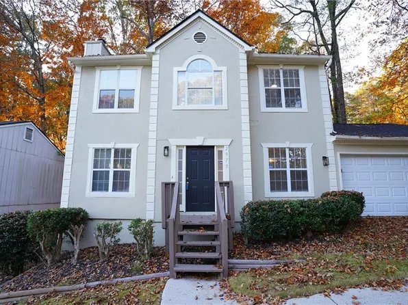 2977 Cascade Manor Dr, Decatur, GA 30034
