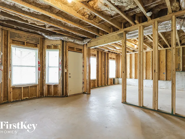 537 Cambridge Farms Dr — Photo 13
